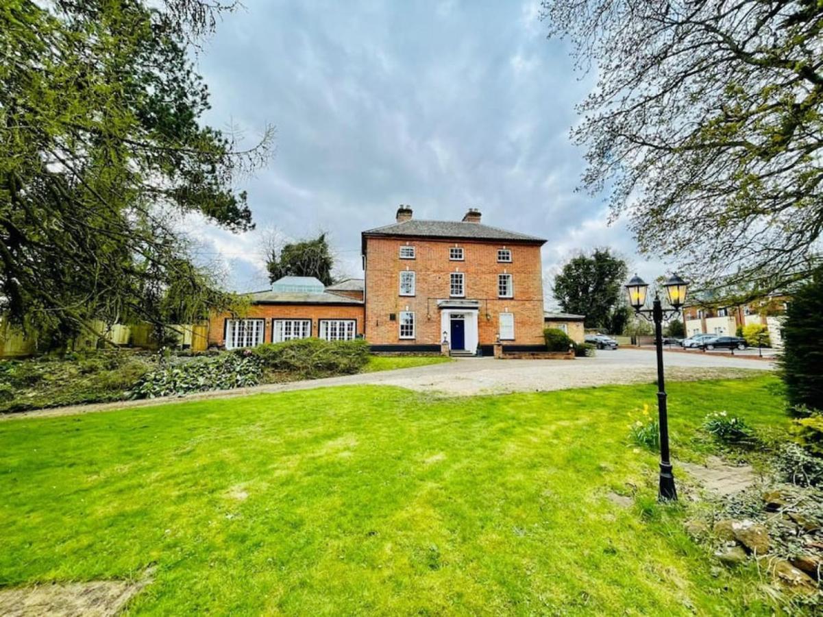 Lydney House Swaffham Sleeps 22 Villa Exterior photo