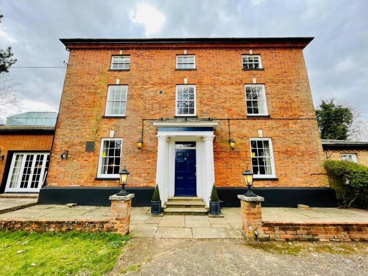 Lydney House Swaffham Sleeps 22 Villa Exterior photo