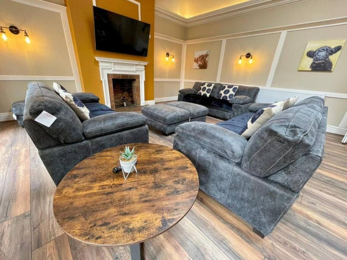 Lydney House Swaffham Sleeps 22 Villa Exterior photo